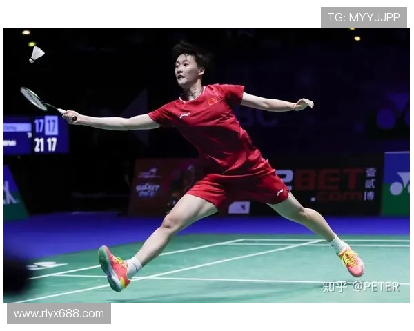 陈秀英亲授羽毛球技巧与心得分享助你提升球技